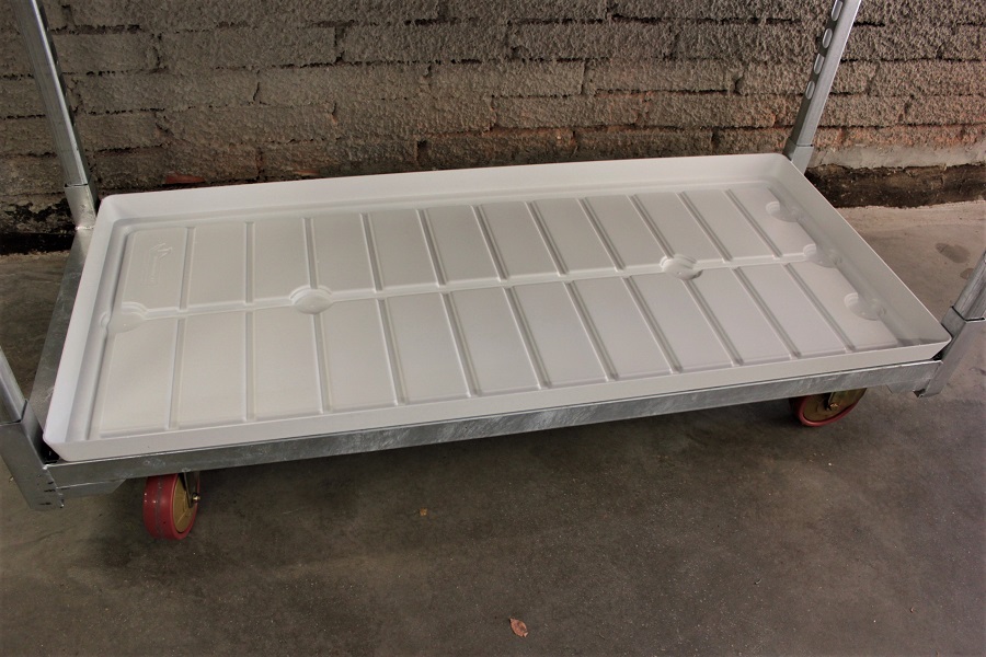 Vanička plastová 125,8 cm x 55,5 cm